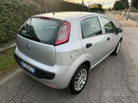 Usata Fiat Punto 77 CV (56 kW) 2010 Grigio Utilitaria