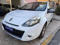 Usata Renault Clio II 75 CV (55 kW) 2010 Bianco Utilitaria