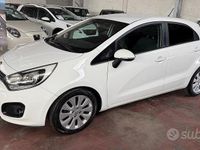 Usata Kia Rio EX 90 CV (66 kW) 2012 Bianco Berlina