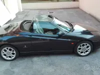 Usata Alfa Romeo Spider 117 CV (86 kW) 2001 Nero Cabrio