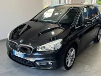 Usata BMW 218 Luxury Line 150 CV (110 kW) 2017 Nero Station wagon