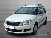 Usata Skoda Roomster Active 69 CV (50 kW) 2013 Bianca Monovolume