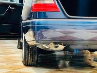 Usata Mercedes C220 150 CV (110 kW) 1999 Blu Berlina
