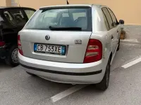Usata Skoda Fabia 75 CV (55 kW) 2002 Grigio Berlina