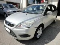 Usata Ford Focus 109 CV (80 kW) 2009 Grigio Station wagon