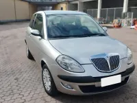 Usata Lancia Ypsilon 60 CV (44 kW) 2006 Oro Utilitaria