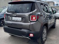Usata Jeep Renegade Limited 140 CV (102 kW) 2016 Grigio scuro SUV