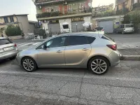 Usata Opel Astra 125 CV (91 kW) 2010 Grigio Berlina