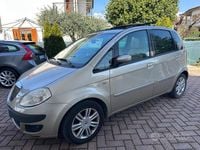 Usata Lancia Musa 90 CV (66 kW) 2007 Giallo Monovolume