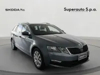 Usata Skoda Octavia Executive 116 CV (85 kW) 2019 Grigio Station wagon