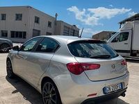 Usata Alfa Romeo Giulietta Exclusive 82 CV (60 kW) 2016 Grigio Berlina