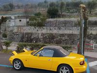 Usata Mazda MX5 90 CV (66 kW) 1995 Giallo Cabrio