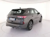 Usata Ford Kuga ST-Line 190 CV (139 kW) 2022 Grigio SUV