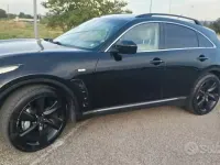 Usata Infiniti Fx30 Premium 238 CV (175 kW) 2012 Nero SUV