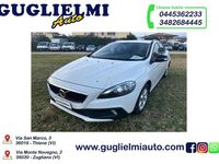 Usata Volvo V40 Momentum 120 CV (88 kW) 2016 Bianco Utilitaria