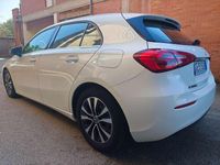 Usata Mercedes A180 Business 116 CV (85 kW) 2021 Bianco Berlina