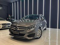 Usata Mercedes B180 Business 109 CV (80 kW) 2015 Grigio Monovolume