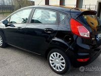 Usata Ford Fiesta 75 CV (55 kW) 2012 Nero Utilitaria