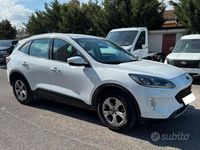 Usata Ford Kuga 120 CV (88 kW) 2021 Frozen white SUV