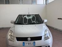 Second-hand Suzuki Swift GLX 92 CP (67 kW) 2005 Argintiu Hatchback