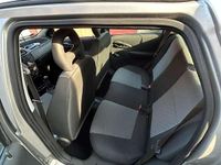 Usata Fiat Punto Active 60 CV (44 kW) 2005 Argento Berlina