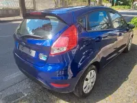 Usata Ford Fiesta Titanium 75 CV (55 kW) 2015 Blu/azzurro Utilitaria