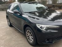 Begagnad Alfa Romeo Stelvio 180 HK (132 kW) 2018 Svart SUV