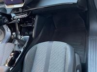 Usata Peugeot 2008 101 CV (74 kW) 2024 Grigio SUV