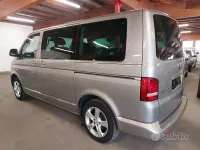 Usata VW Multivan 180 CV (132 kW) 2010 Grigio Monovolume