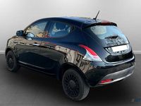 Usata Lancia Ypsilon Silver 69 CV (50 kW) 2022 Nero Utilitaria