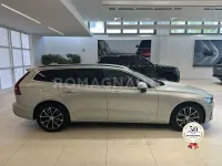 Usata Volvo V60 Business Edition 197 CV (144 kW) 2022 Grigio Station wagon