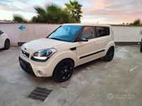 Usata Kia Soul 128 CV (94 kW) 2010 Beige SUV
