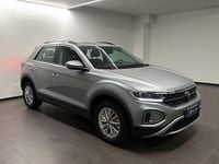 Usata VW T-Roc Life 110 CV (80 kW) 2023 Argento SUV
