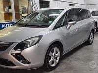 Usata Opel Zafira 140 CV (102 kW) 2012 Grigio Monovolume