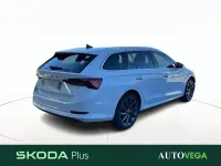 Usata Skoda Octavia Executive 150 CV (110 kW) 2022 Bianco pastello Station wagon