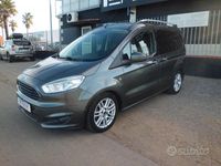 Usata Ford Tourneo Connect Titanium 120 CV (88 kW) 2017 Verde Monovolume