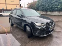 Käytetty Seat Arona Style 116 HP (85 kW) 2025 Musta Katumaasturi