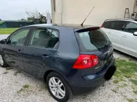 Begagnad VW Golf V Comfortline 102 HK (75 kW) 2007 Svart Sedan