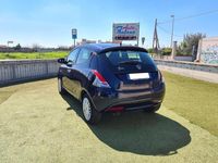 usata Lancia Ypsilon 1.2 Benz. 69 CV 5 porte Gold 12/2017 NEOPATENTATI