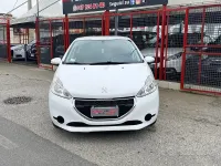 Usata Peugeot 208 Active 68 CV (50 kW) 2014 Bianco Utilitaria