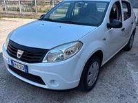 Usata Dacia Sandero 75 CV (55 kW) 2012 Bianco Berlina