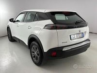 Usata Peugeot 2008 Active 110 CV (80 kW) 2022 Bianco SUV