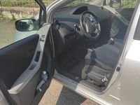 Occasion Toyota Yaris Luna 87 ch (63 kW) 2007 Gris Citadine