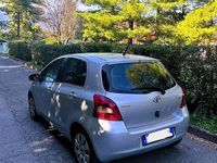 Usata Toyota Yaris 69 CV (50 kW) 2007 Grigio Berlina