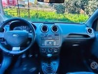 Usata Ford Fiesta 96 CV (70 kW) 2008 Grigio Berlina