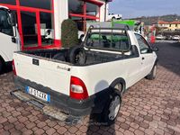 Usata Fiat Strada 80 CV (58 kW) 2005 Bianco Pick-up