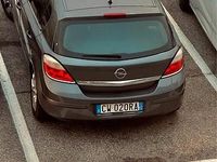Usata Opel Astra 2005 Grigio Berlina
