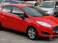 Usata Ford Fiesta Titanium 95 CV (69 kW) 2016 Rosso Utilitaria
