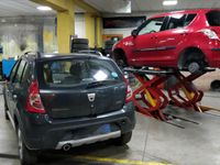 Usata Dacia Sandero Stepway 90 CV (66 kW) 2011 Nero Utilitaria