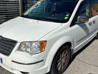 Usata Chrysler Grand Voyager Limited 163 CV (119 kW) 2010 Bianco Monovolume